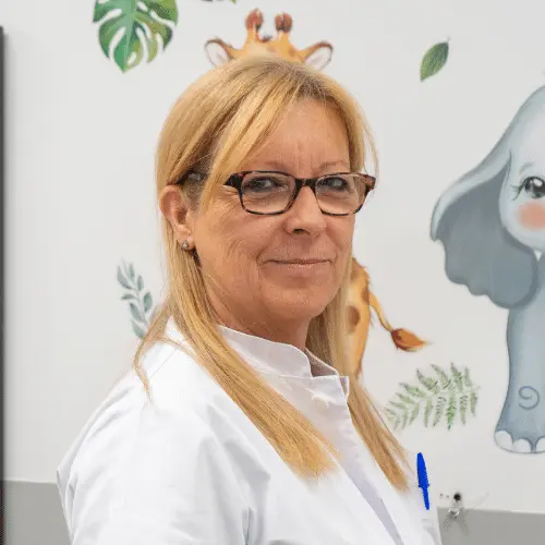 https://creu-blanca.es/wp-content/uploads/Elisabeth-Dulcet-.webp